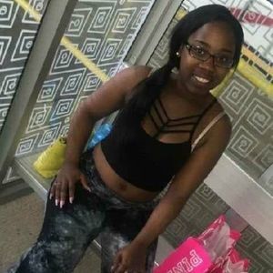 Meet your Posher, Shay